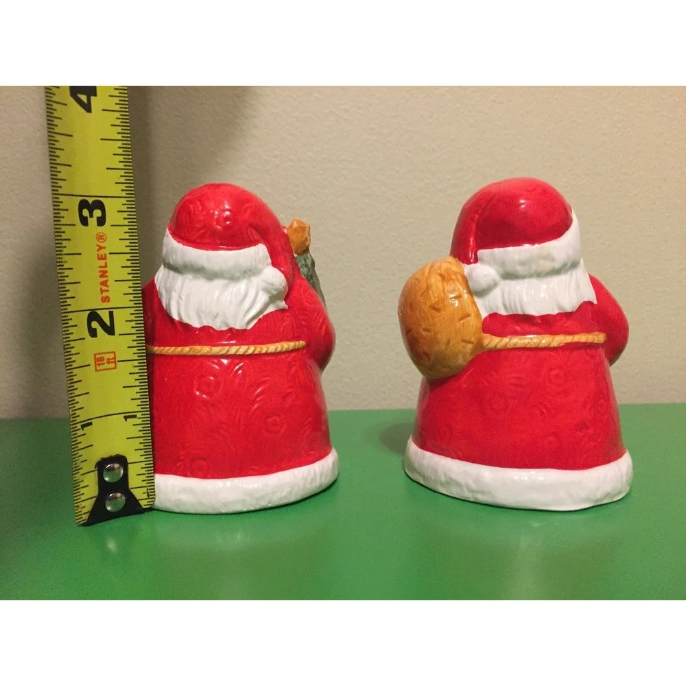 New Santa Salt Pepper Shakers Christmas Kitchen Holiday No Box